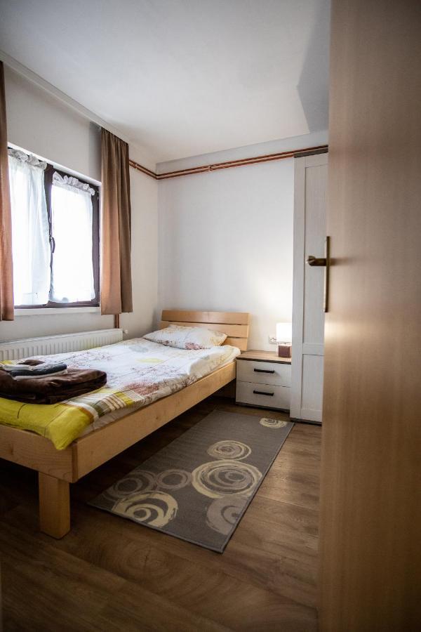 Apartmani Lara Modrus-Kuca Za Odmor Exteriör bild